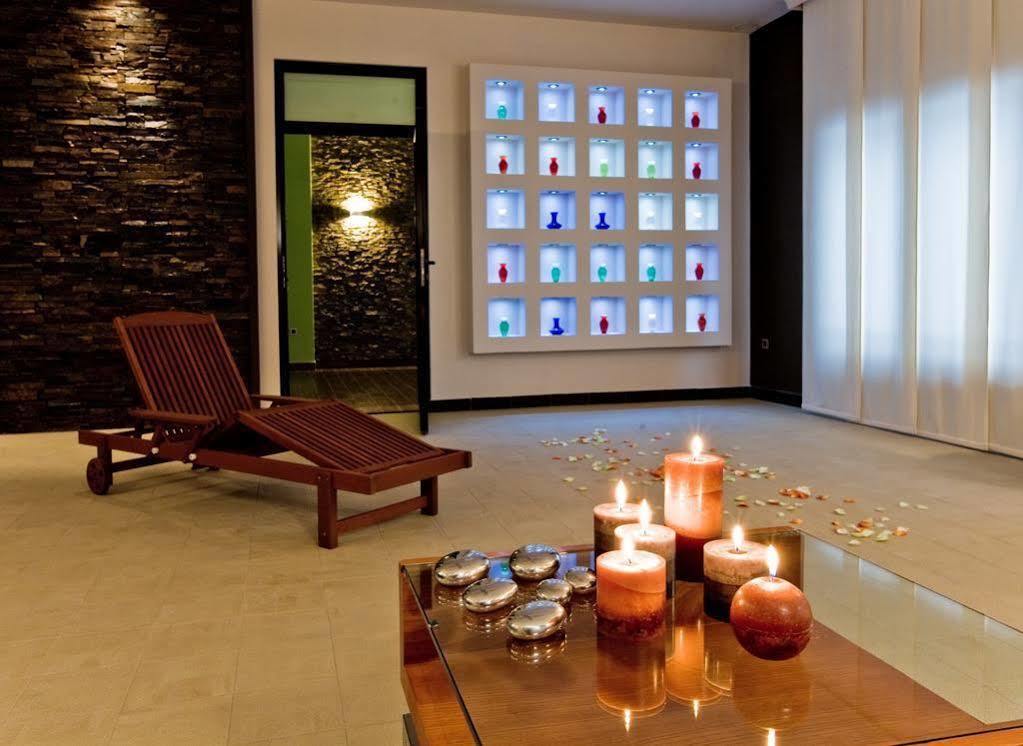 Hotel Forum Garni スボティツァ エクステリア 写真