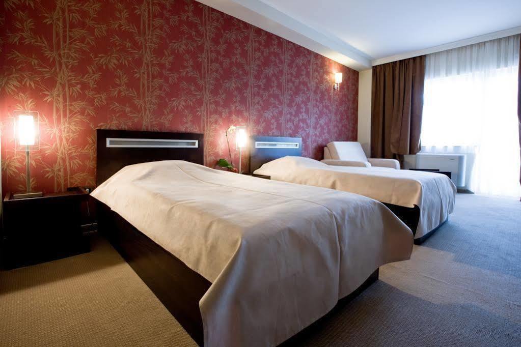 Hotel Forum Garni スボティツァ エクステリア 写真