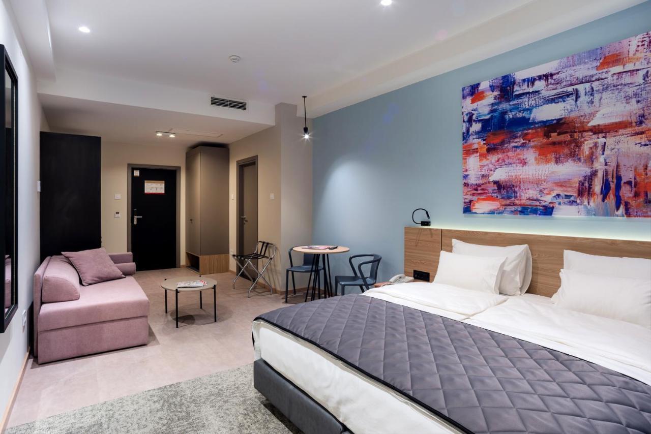 Hotel Forum Garni スボティツァ エクステリア 写真