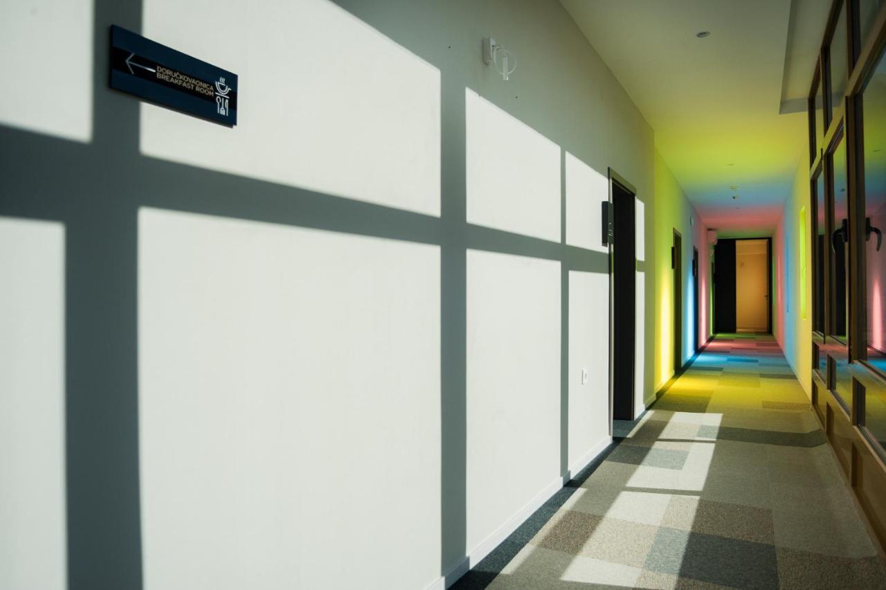 Hotel Forum Garni スボティツァ エクステリア 写真