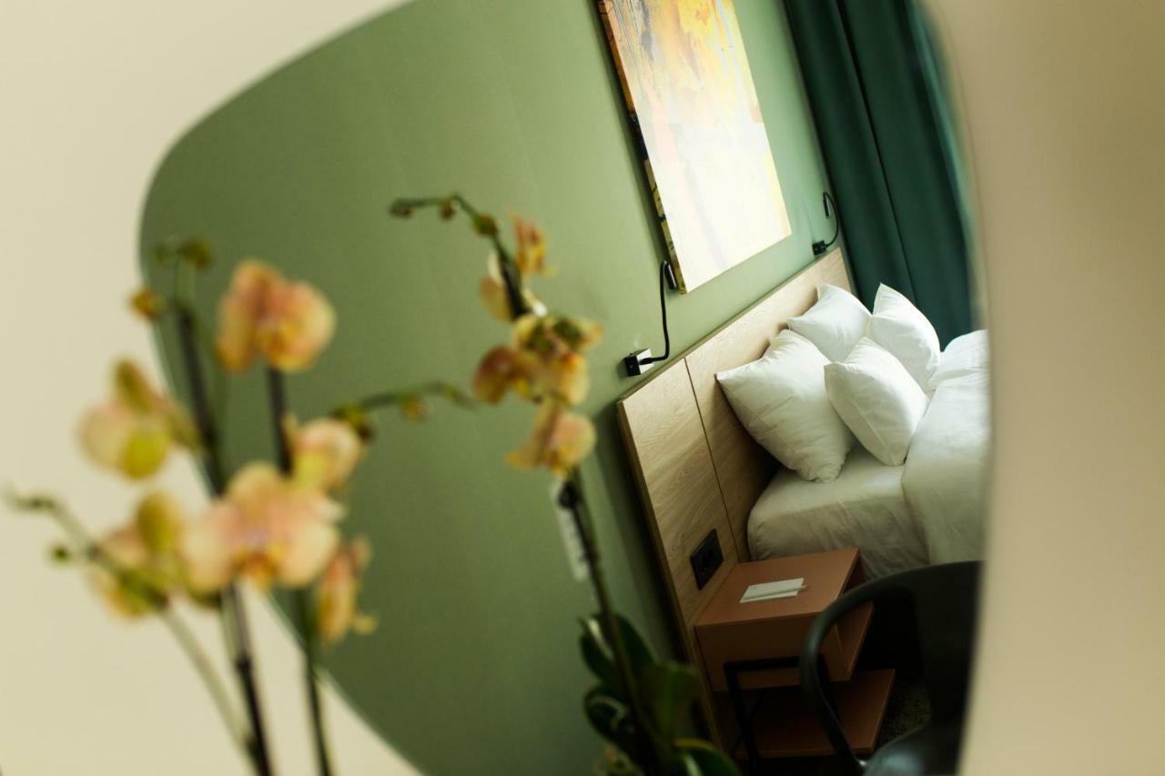 Hotel Forum Garni スボティツァ エクステリア 写真